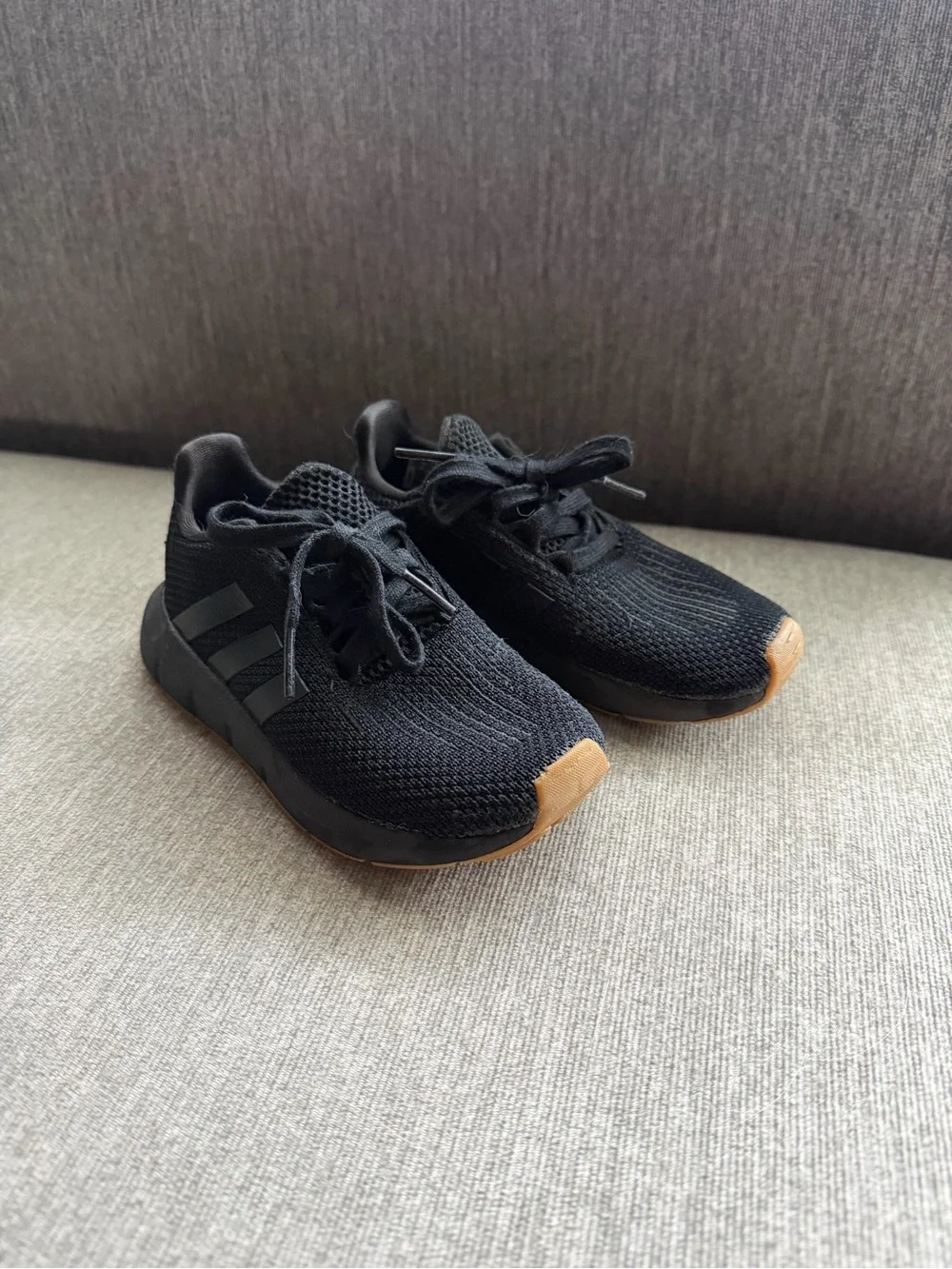 Toddler 10 Adidas shoes